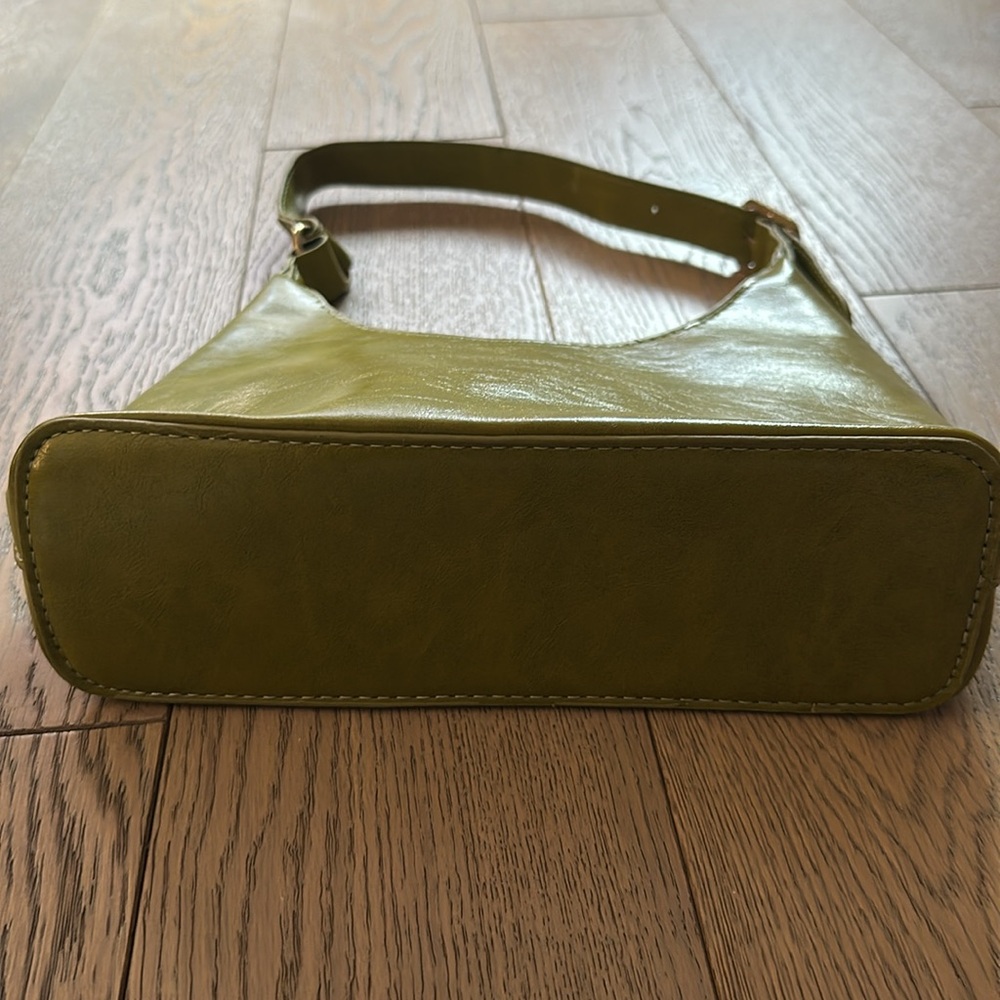 Green handbag with adjustable strap - Picture 3 of 5